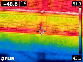 塗装が劣化し高温になる外壁