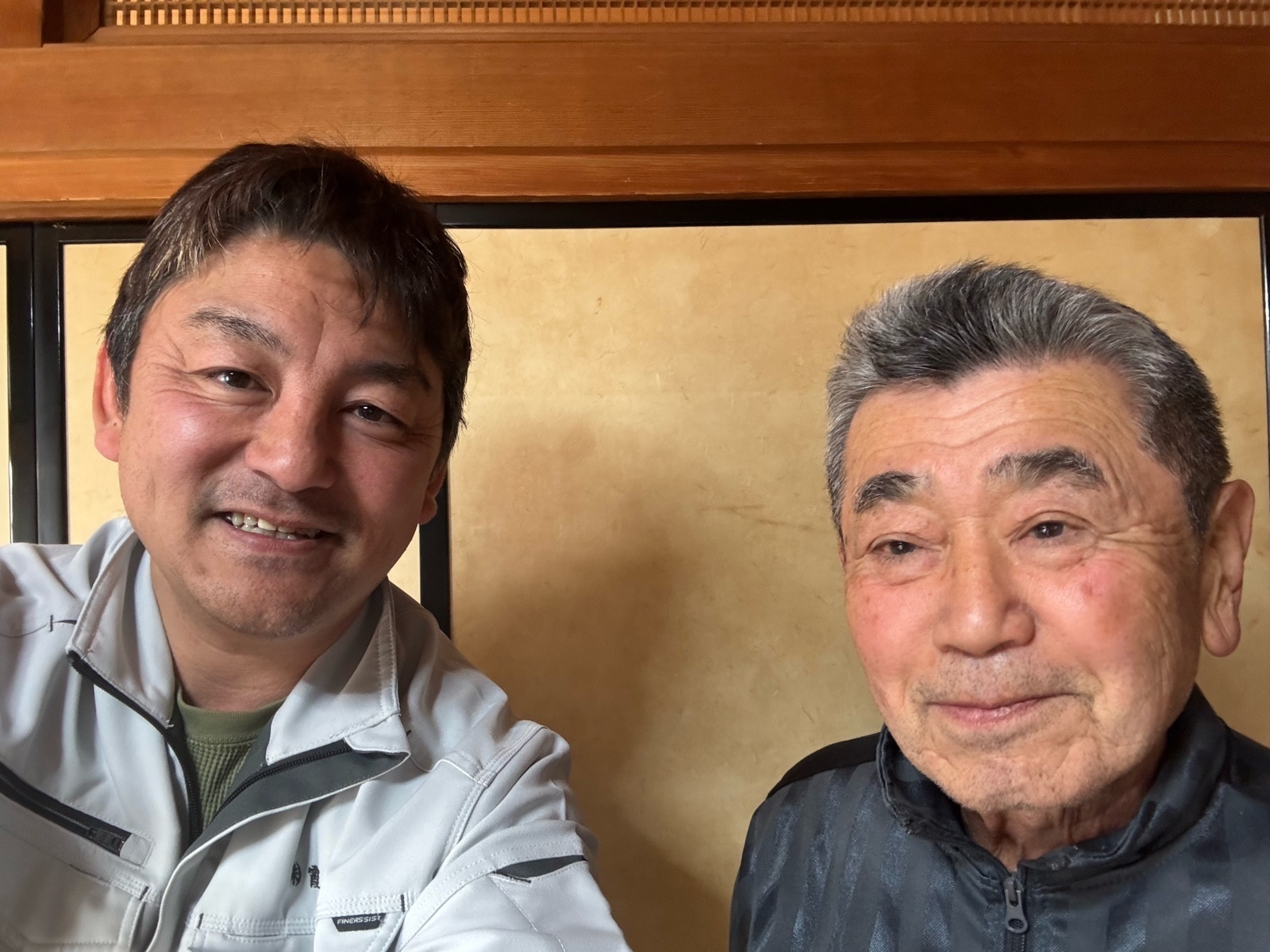 かすみがうら市で屋根から白い塊が落ちたお宅を修繕したお客様からの声です🏠