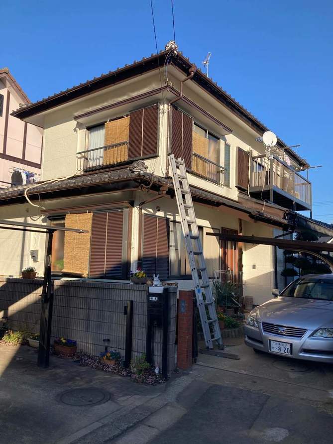 土浦市の外壁塗装工事が終わったお客様の屋根点検をしました。