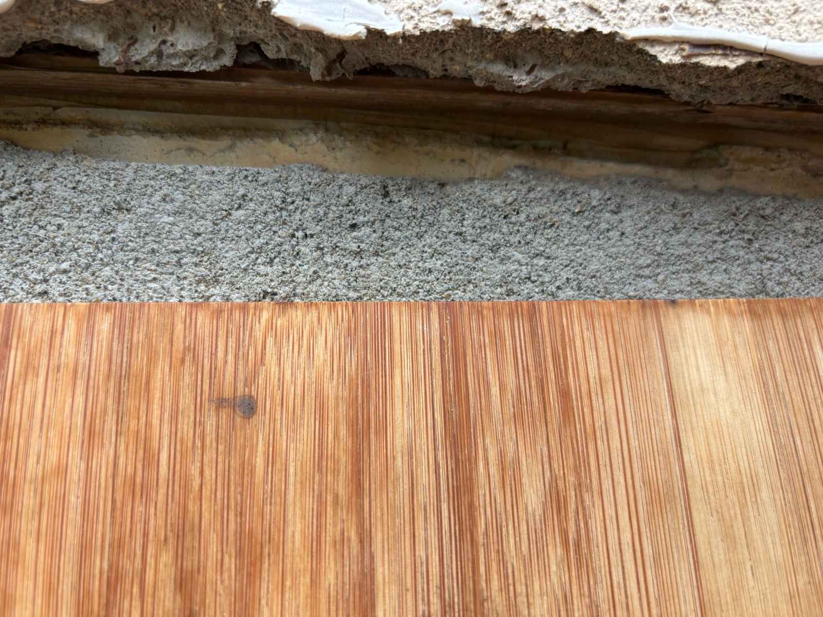 石岡市で欠けたモルタル外壁