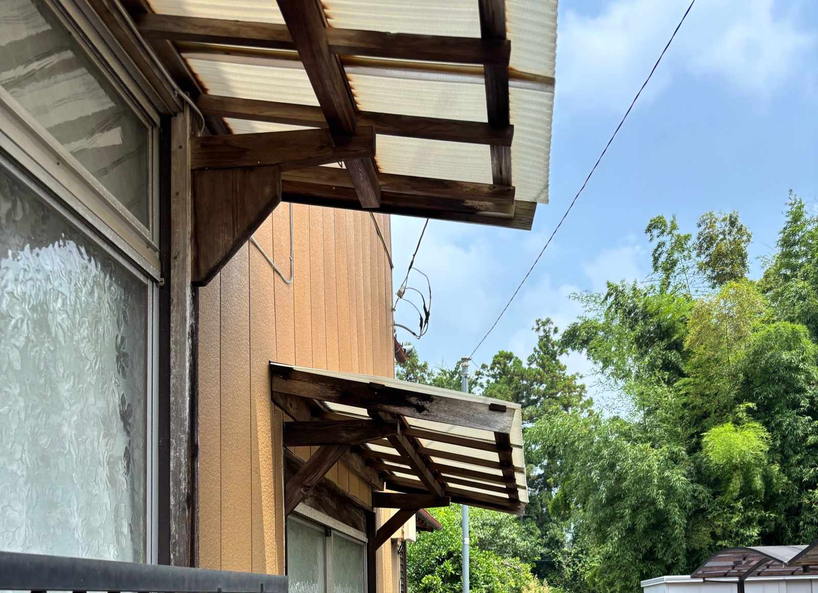 かすみがうら市でポリカ交換、ボロボロのポリカ