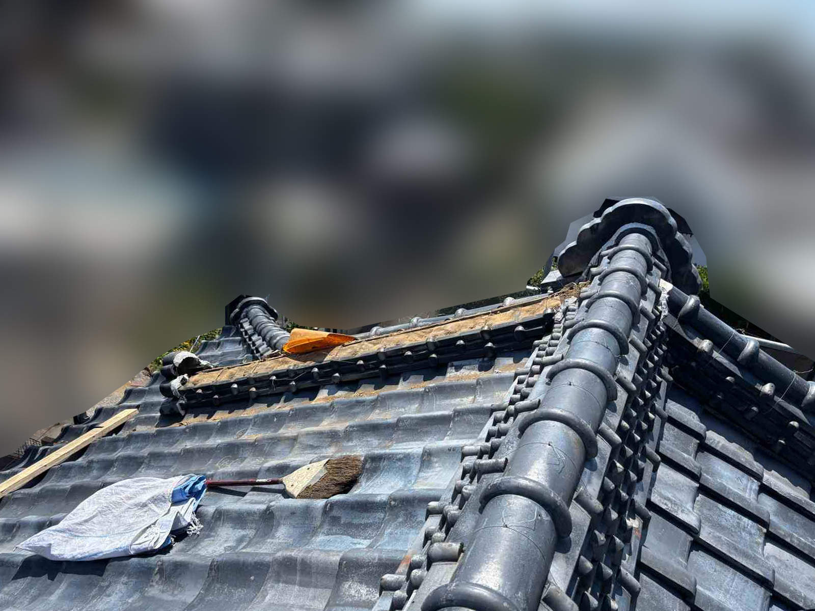 かすみがうら市で雨漏り被害があった瓦屋根の家