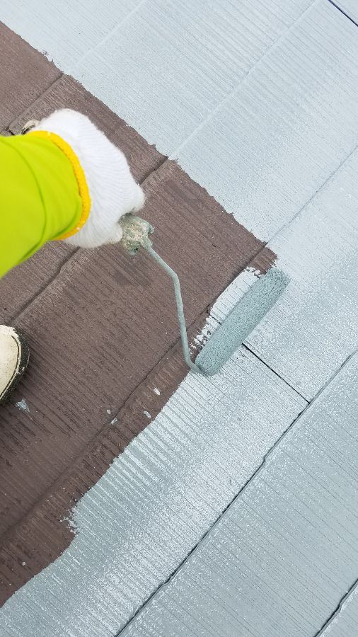 石岡市で屋根塗装！下塗りと縁切り作業で塗膜の耐久性UP！