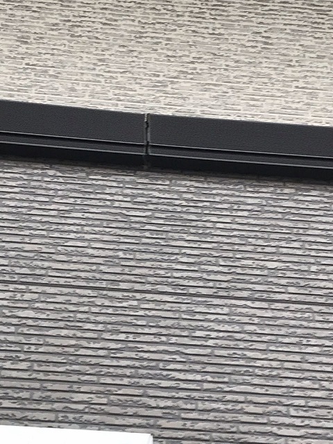 幕板　隙間