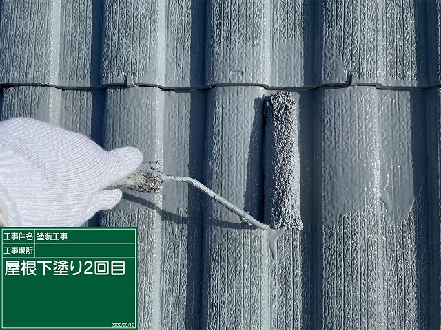 屋根の塗装を行い様子
