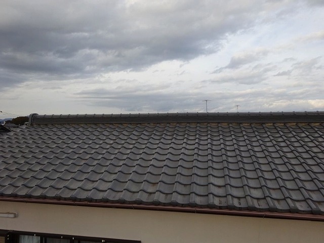 瓦屋根