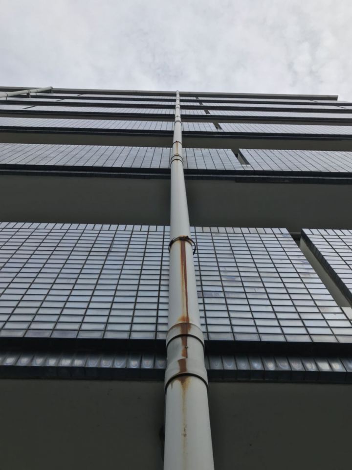 土浦市でマンション大規模修繕のご相談。【築35年7階建て物件】屋根や外壁タイルの劣化調査