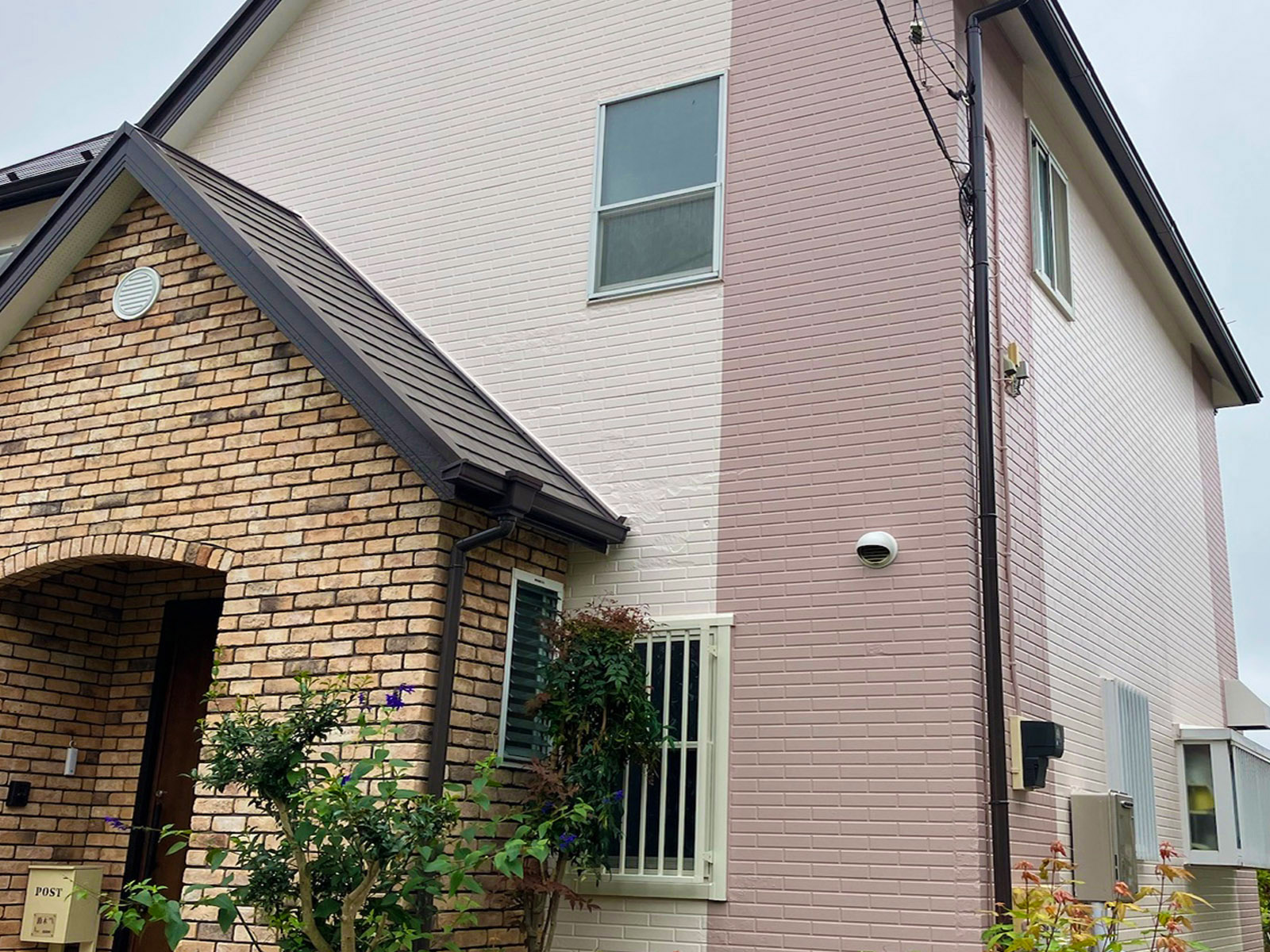 外壁剥がれで雨漏りを修理塗装、施工完了