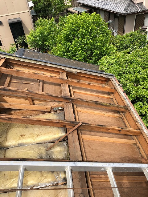 屋根下地材撤去